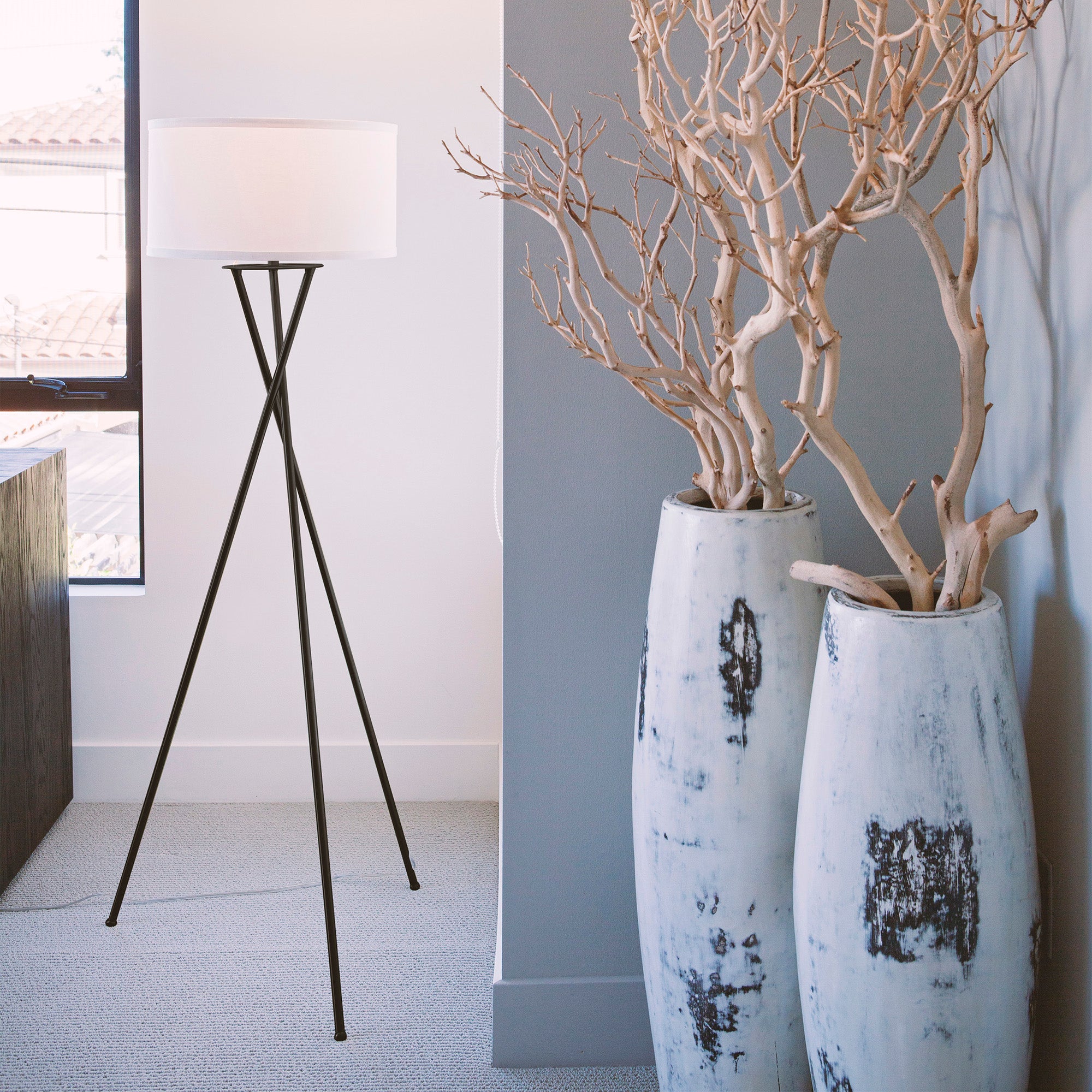 Brightech Jaxon Floor Lamp Standing Light with LED Light Bulb, Black (For Parts)