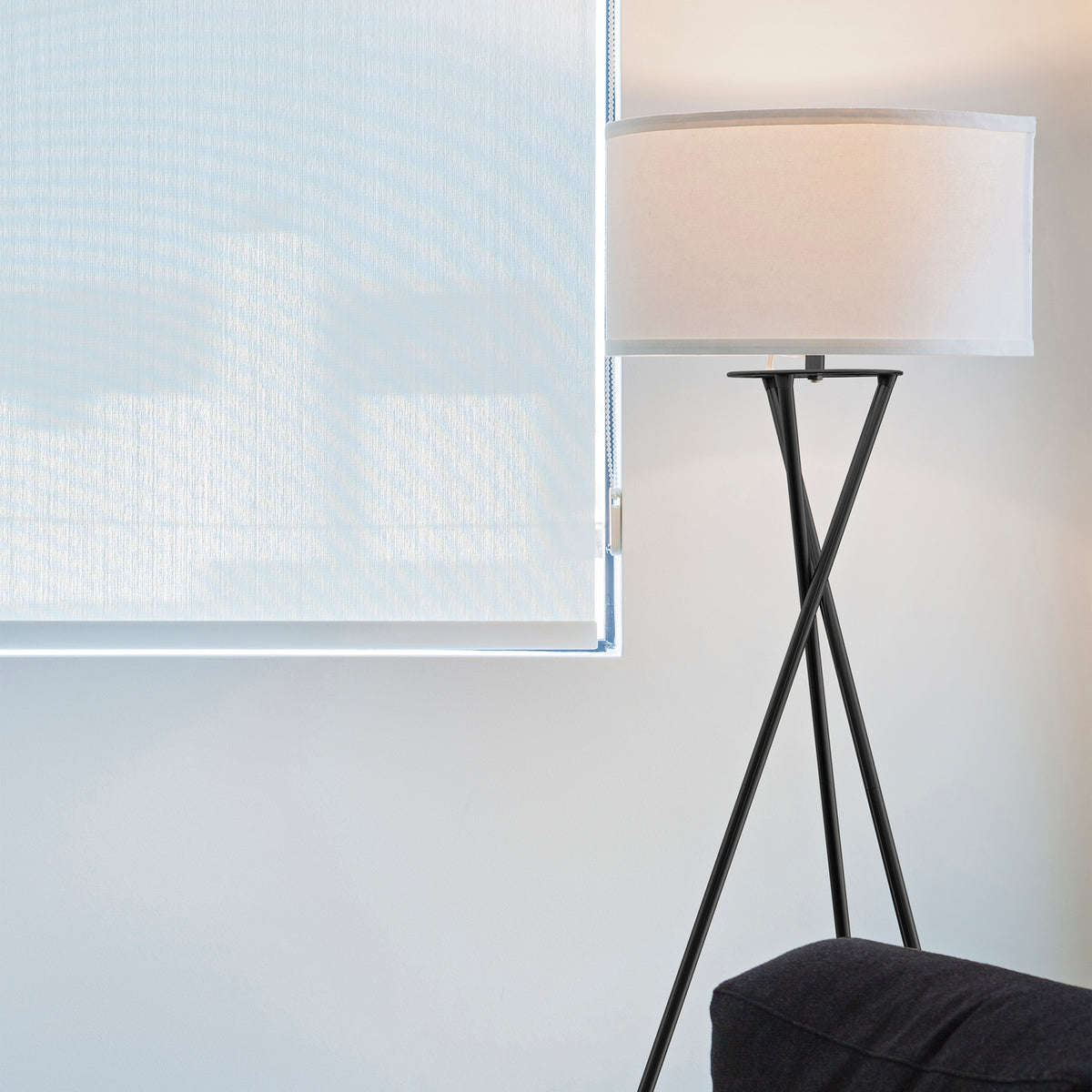 Brightech Jaxon Floor Lamp Standing Light with LED Light Bulb, Black (For Parts)