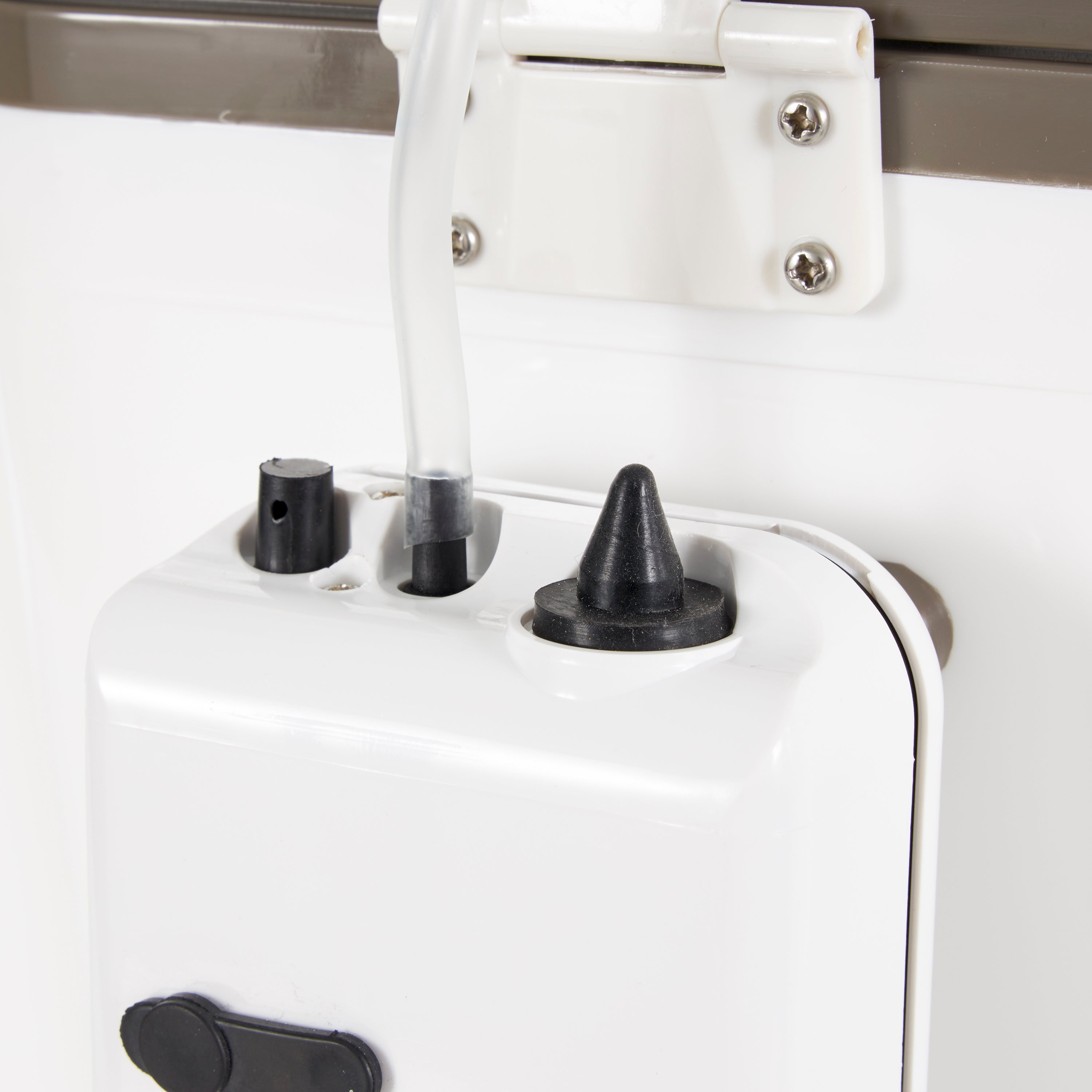 Engel 30-Quart Bait Box and Cooler with Rod Holders, White (Open Box) - VMInnovations