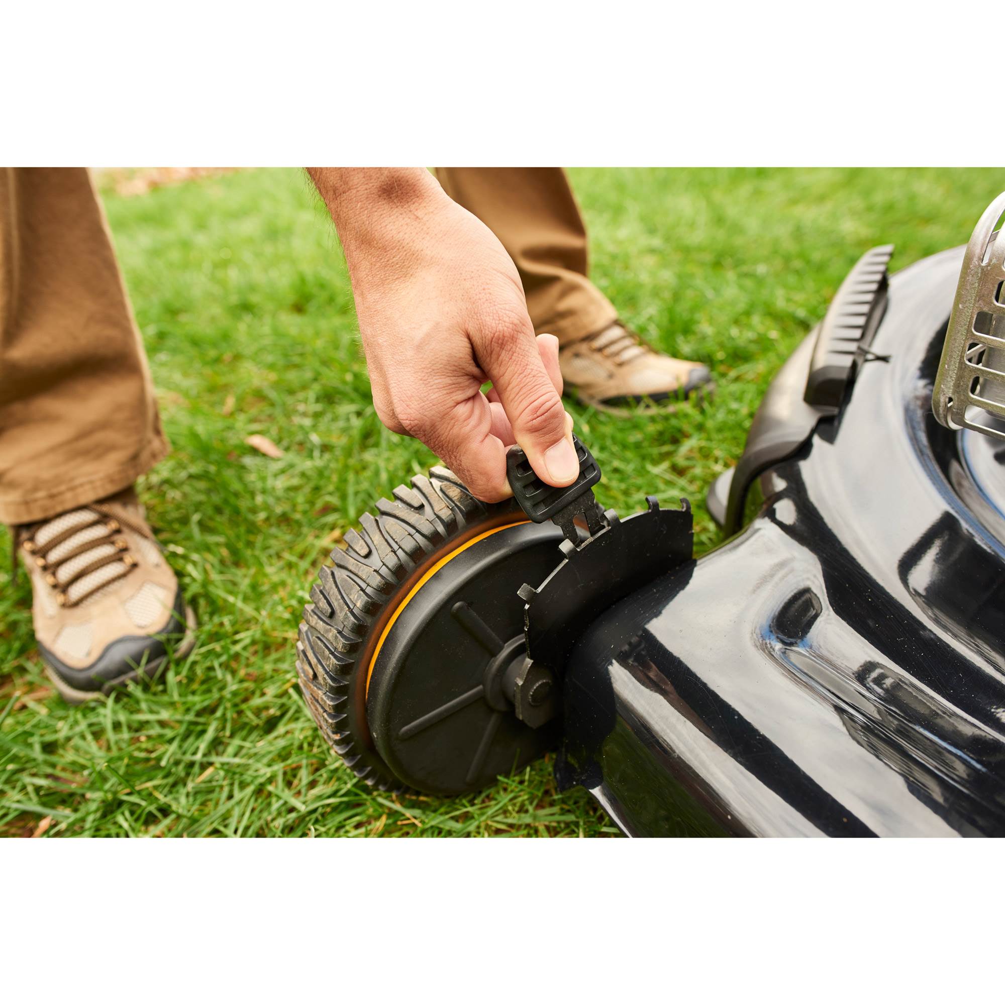 Poulan Pro PR500Y22P Briggs 500E 22 Inch Deck Gas Powered 2 In 1 Push Lawnmower