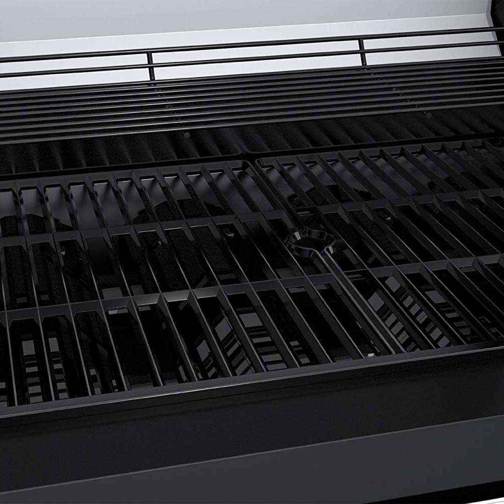 Dyna Glo DGE Series 60,000 BTU Stainless Steel Propane 4 Burner Outdoor Grill