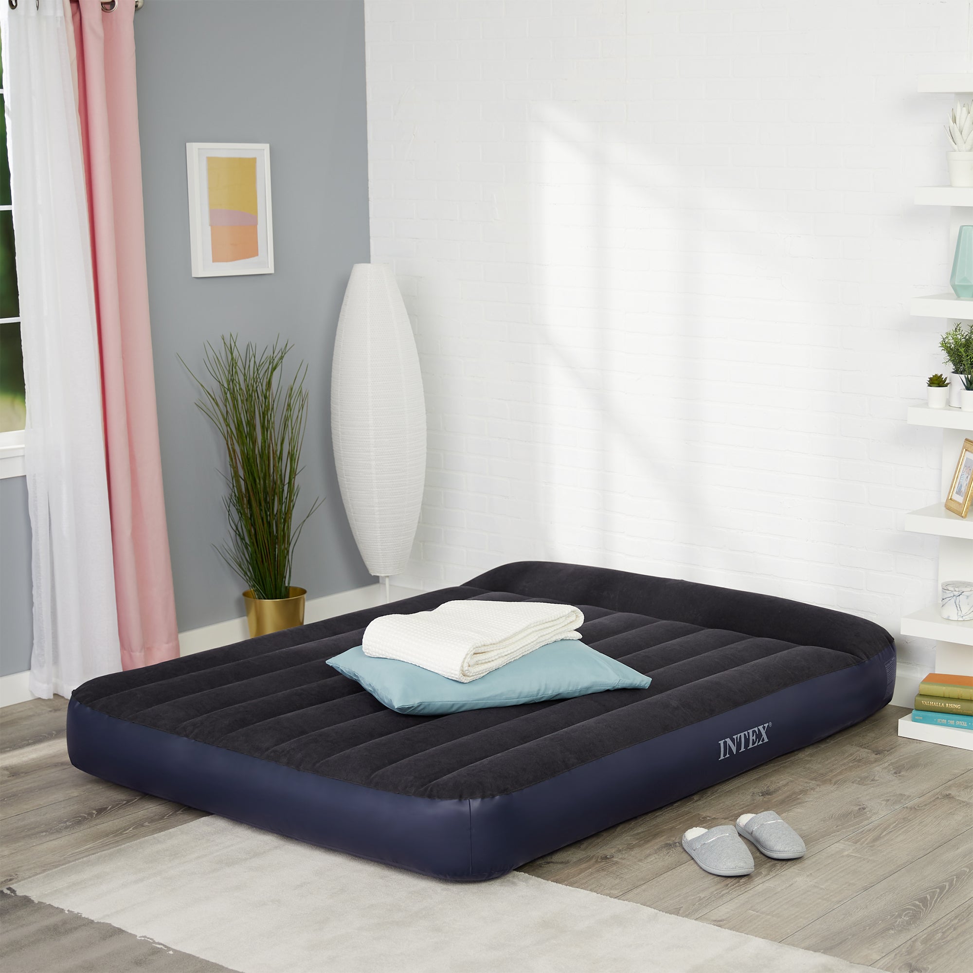 Intex Dura Beam Standard Pillow Rest Airbed w/ Built-In Pump, Queen (Open Box) - VMInnovations