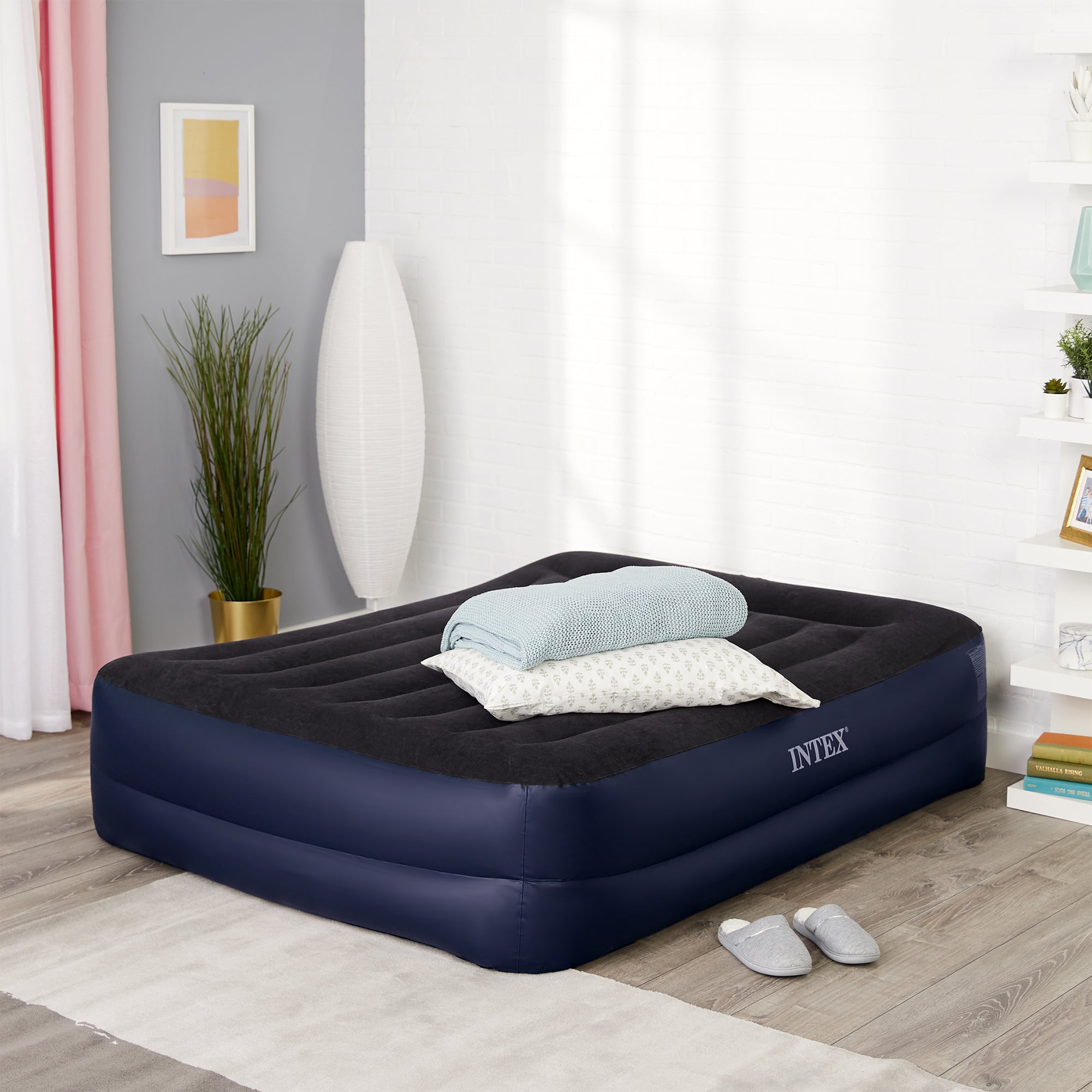 Intex Dura-Beam Pillow Rest Fiber Tech Air Mattress Bed w/ Built In Pump, Queen - VMInnovations