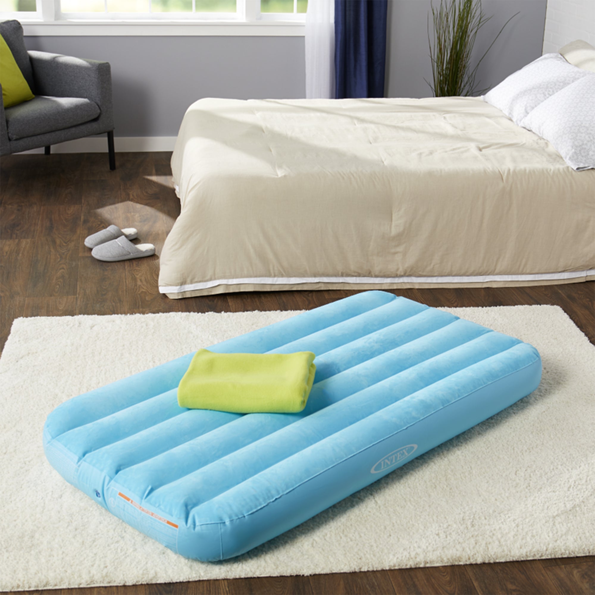 Intex Cozy Kidz Bright And Fun-Colored Inflatable Air Bed Mattress w/ Carry Bag (Refurbished)