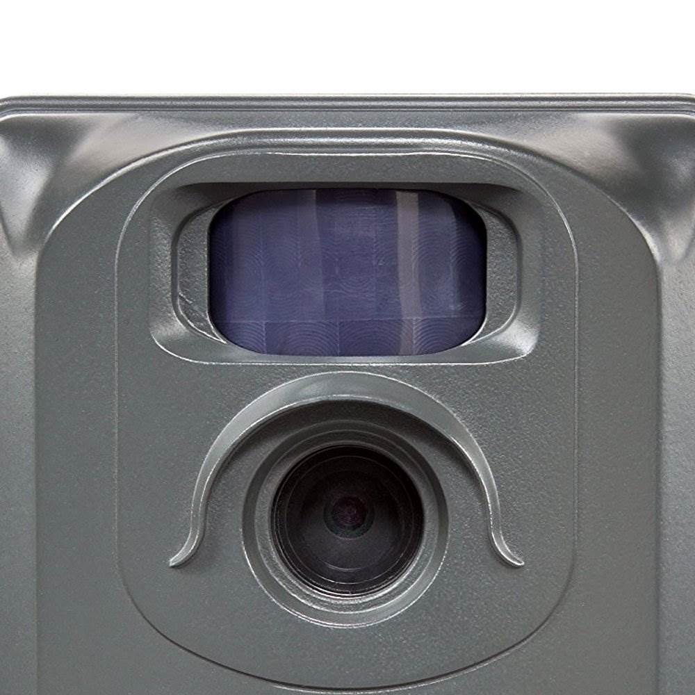 Simmons Whitetail 6MP Night Vision Game Trail Camera with 16 GB SD Card, 4 Sets