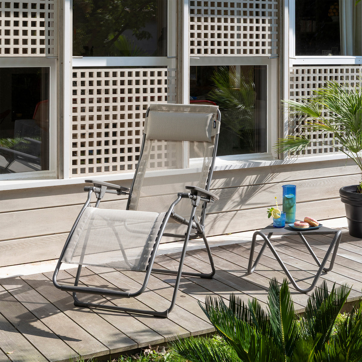 Lafuma Futura Zero Gravity Outdoor Steel Framed Lawn Recliner Chair (Open Box)