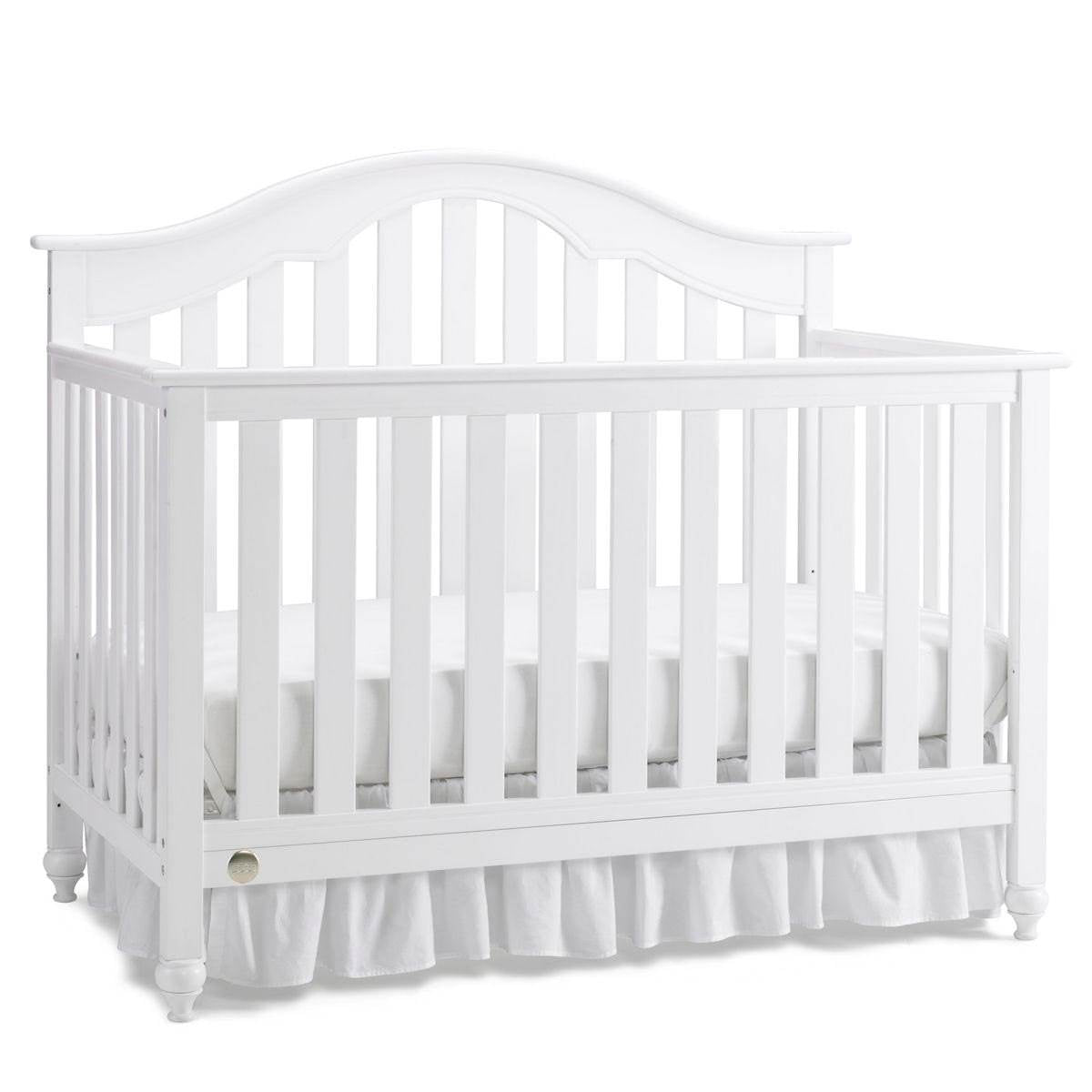 Fisher Price Kingsport 5 in 1 Crib and 6 Drawer Double Chest Dresser, Snow White