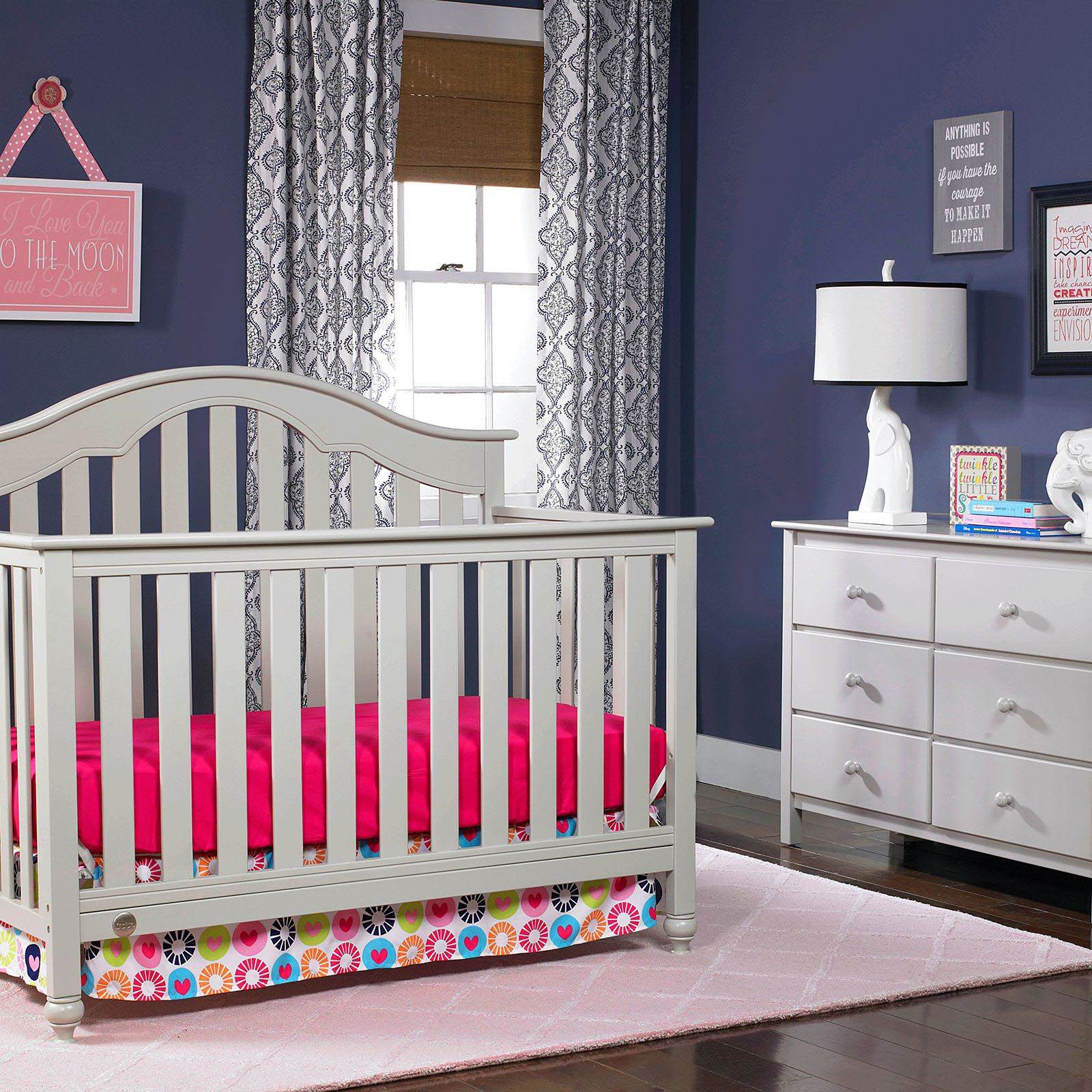 Fisher Price Kingsport 5 in 1 Crib and 6 Drawer Double Chest Dresser, Snow White