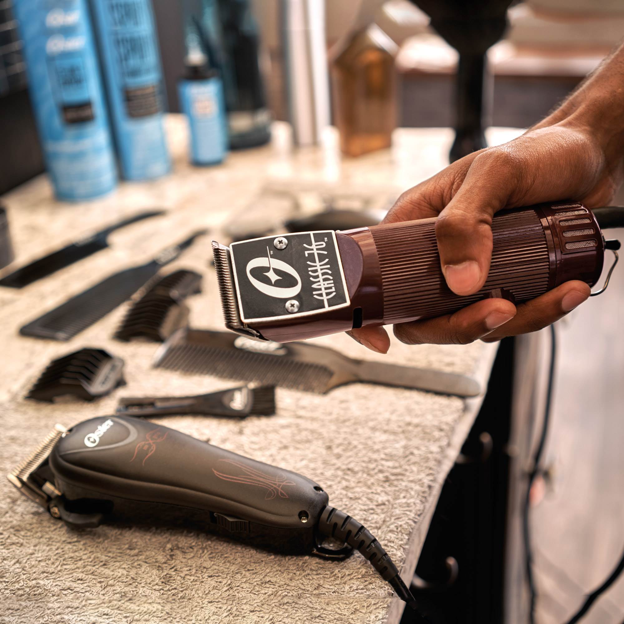 Oster Professional 76 Universal Motor Clipper with Detachable Blades (6 Pack)