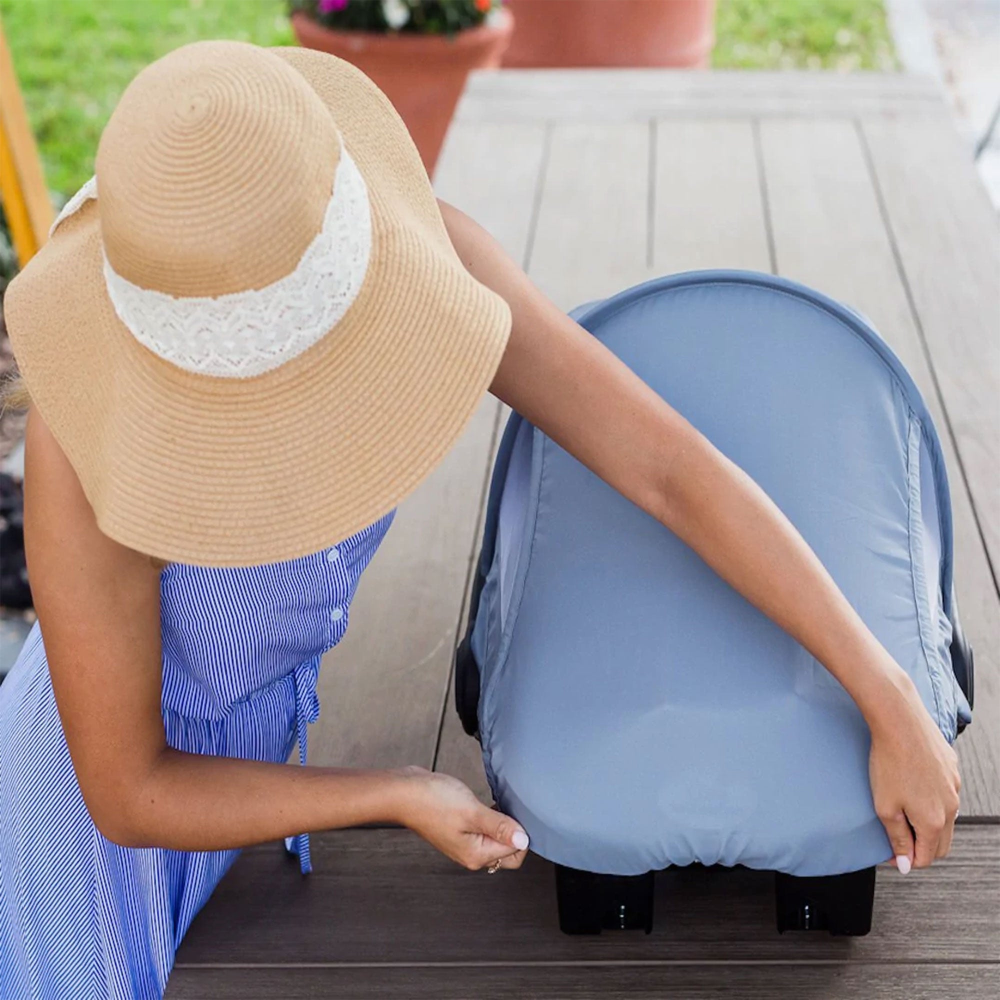 CozyBaby Lightweight Mesh Summer Sun and Bug Baby Carrier Cover (Open Box) - VMInnovations