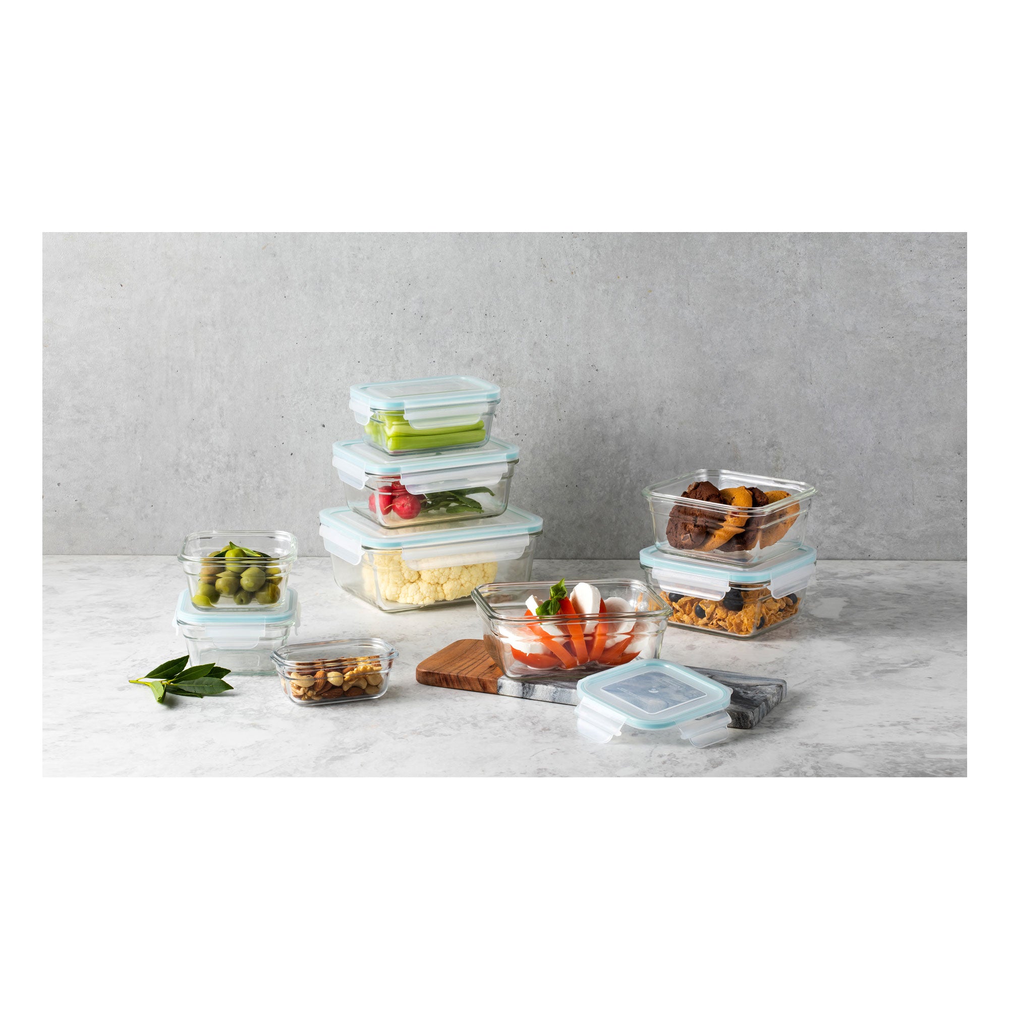 Glasslock Oven and Microwave Safe Glass Food Containers 18 Piece Set (Damaged)