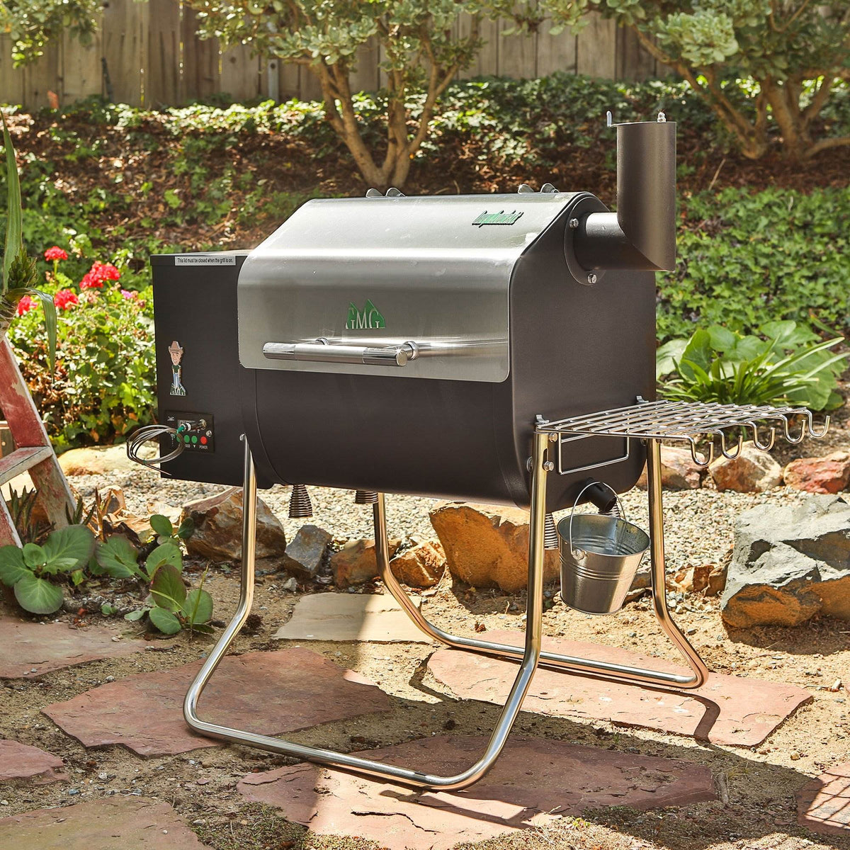 Green Mountain Davy Crockett Wifi Pellet Electric Grill & Grilling Pellets - VMInnovations
