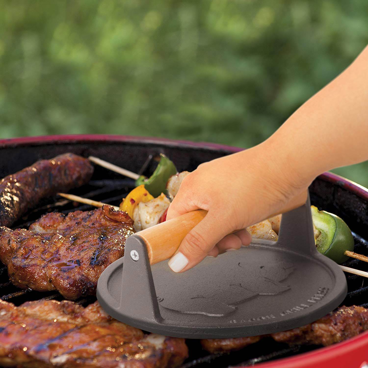 Commercial Chef 7" Pre Seasoned Cast Iron Press w/ Easy Grip Handle (Open Box) - VMInnovations