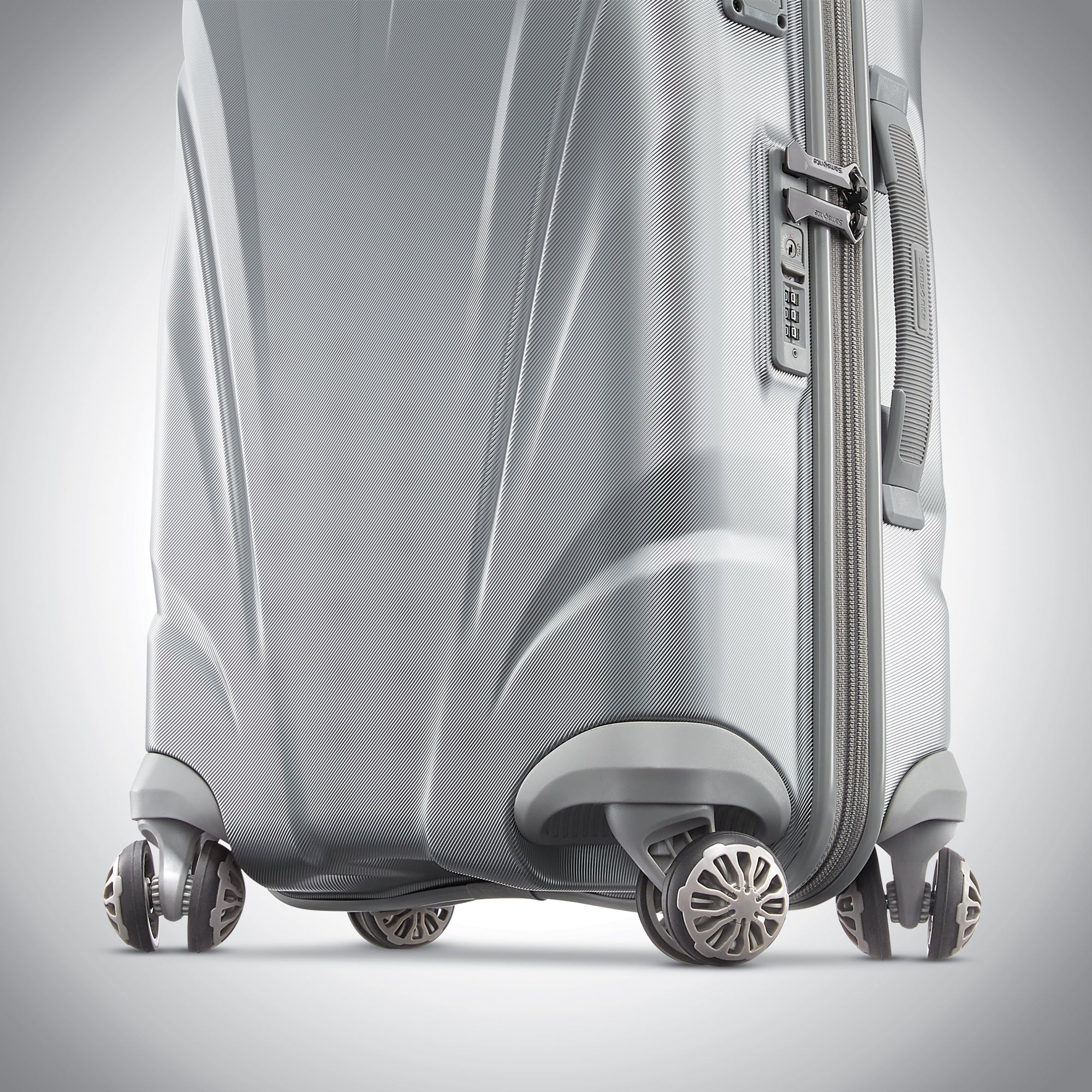 Samsonite Xcalibur XBT Spinner Hard Side Travel Carry On Suitcase (Open Box) - VMInnovations