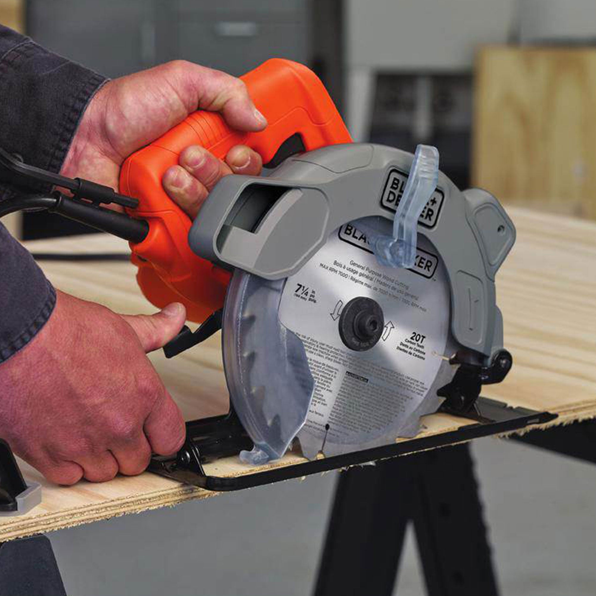Black and Decker 13 Amp 7 1/4 Inch Corded Circular Saw w/ Laser Guide (Open Box) - VMInnovations
