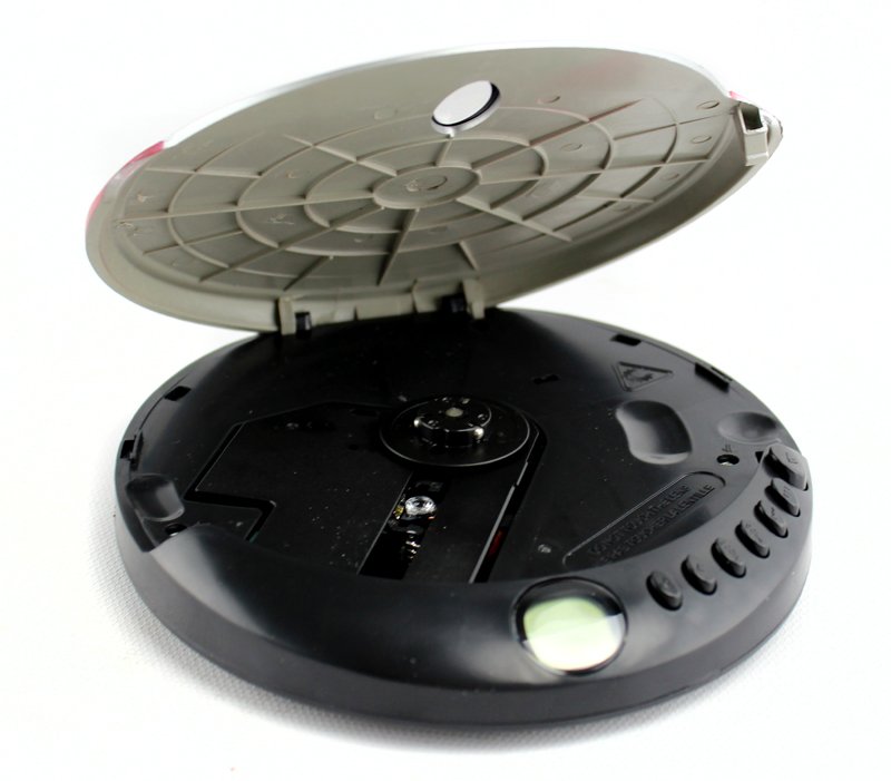 Naxa NX-319 Portable CD Player w/Earbuds Red NPC-319