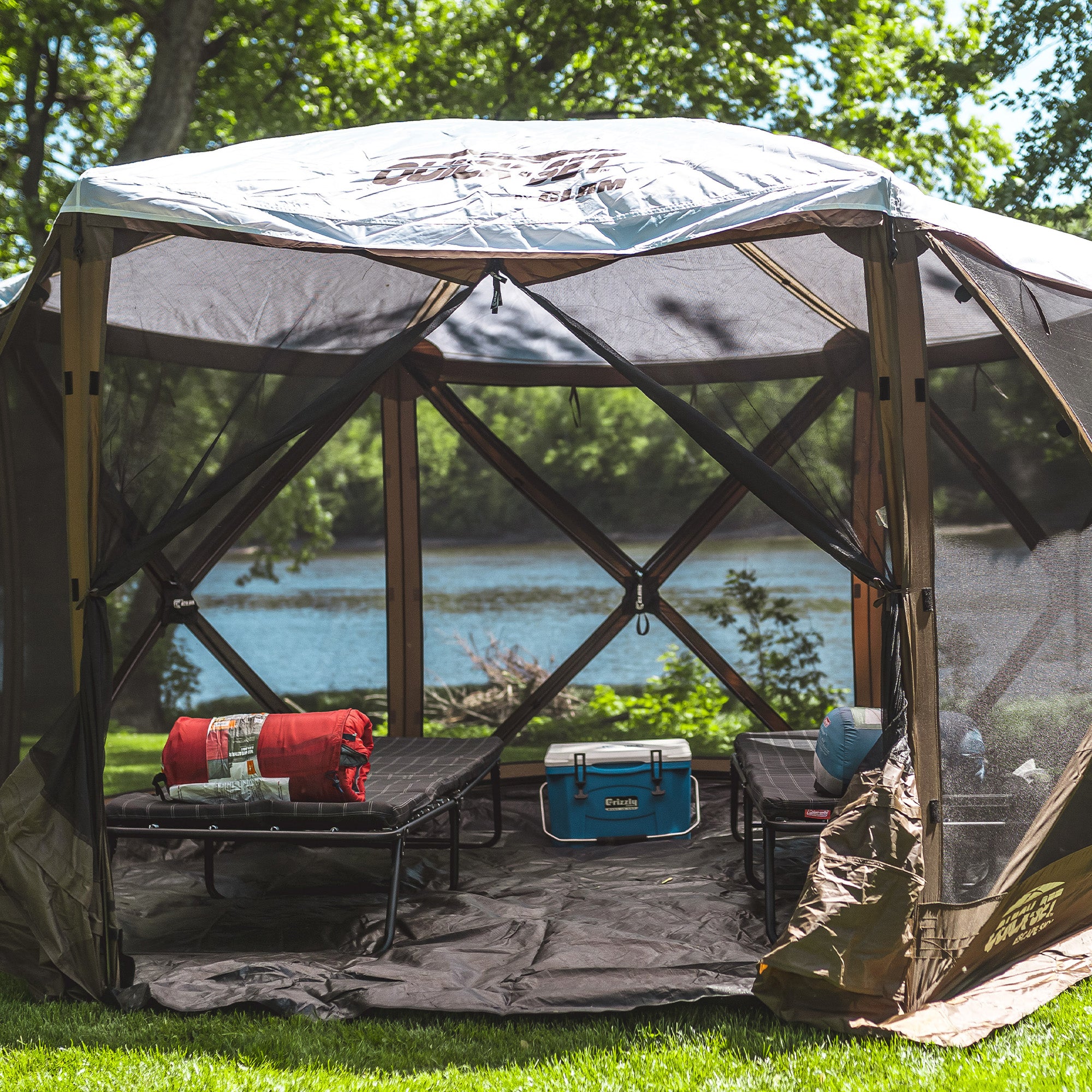 CLAM 150 x 150 Inch Floor Tarp Cover for Quick-Set Pavilion Shelter (Damaged)