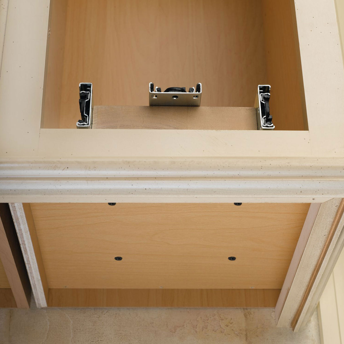 Rev-A-Shelf 448-WC-5C 5-Inch Wood Pull Out Wall Cabinet Organizer, Maple (Used)