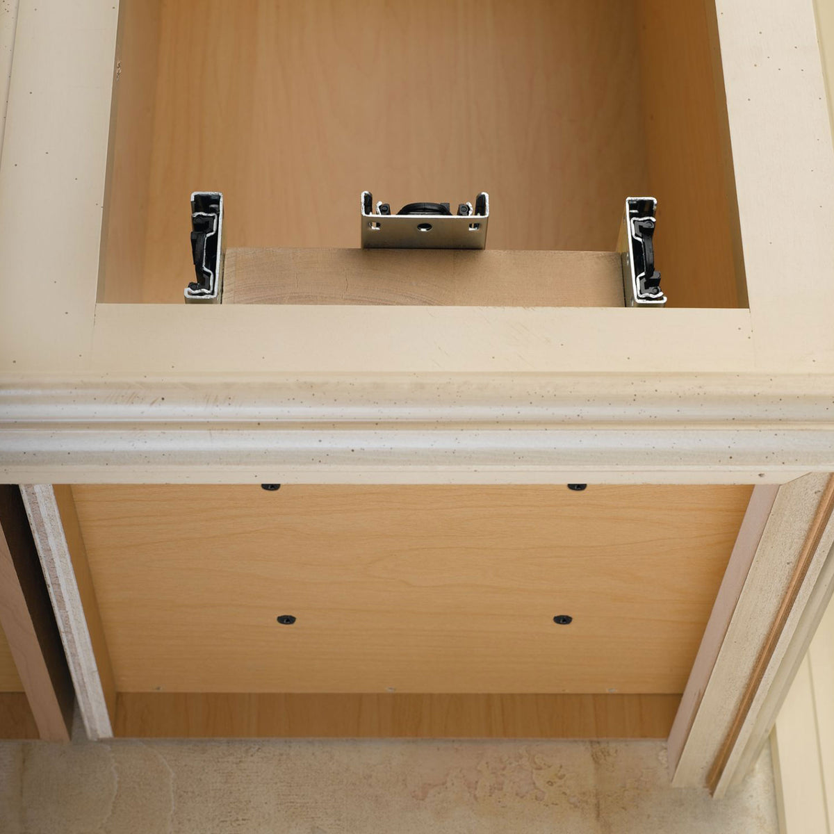 Rev A Shelf 8 Inch Pull Out Wood Base Kitchen Cabinet Organizer (Open Box)