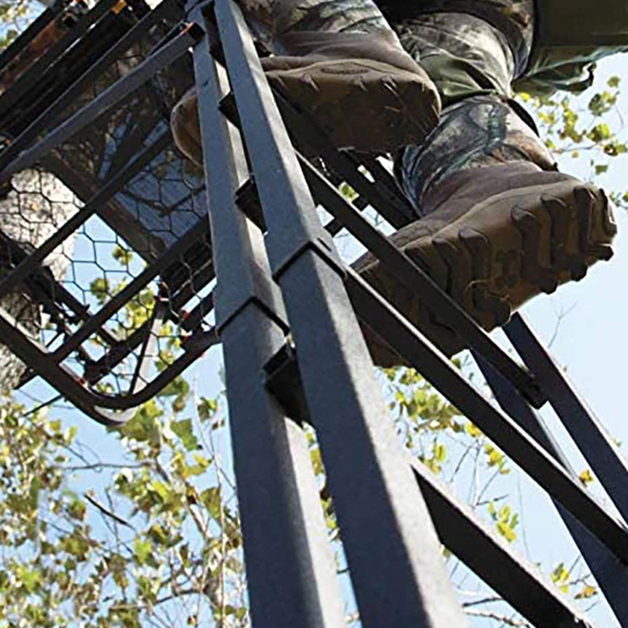 Muddy Huntsman Deluxe 17 Ft 1 Person Hunting Ladder Tree Stand, Black(For Parts)