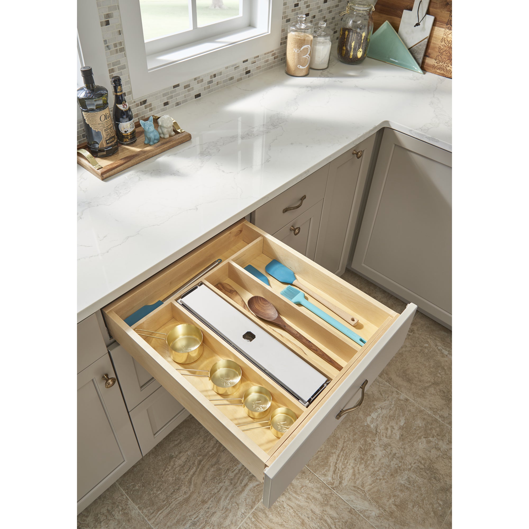 Rev-A-Shelf Trim-to-Fit Shallow Drawer Organizer Insert, 18.5 x 22 In, 4WUT-1SH - VMInnovations