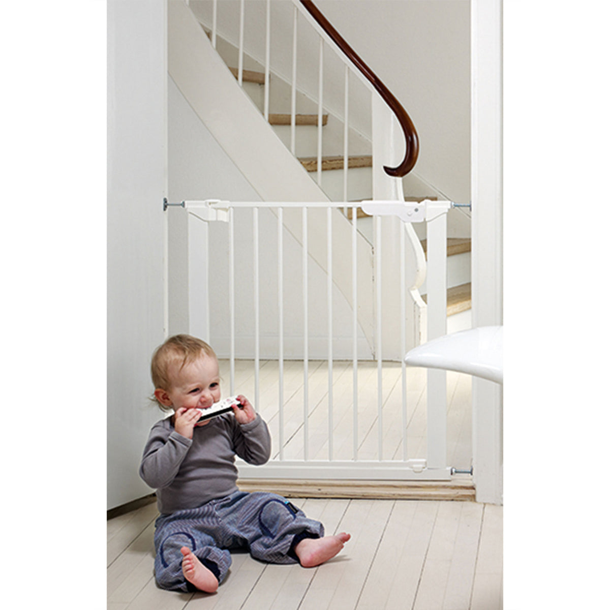 BabyDan Premier 28.9-36.7" Doorway Baby Gate, White w/ Two 2 x 2.6" Extensions