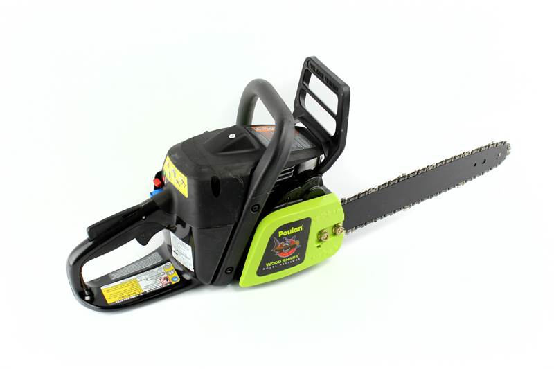 Poulan 14" Reach 33CC Gas Chain Saw Chainsaw 2 Cycle Green Refurbished (USED)