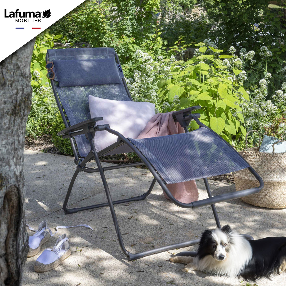 Lafuma LFM3118-8547 Futura Gravity Outdoor Lounge Recliner, Ocean Blue - VMInnovations
