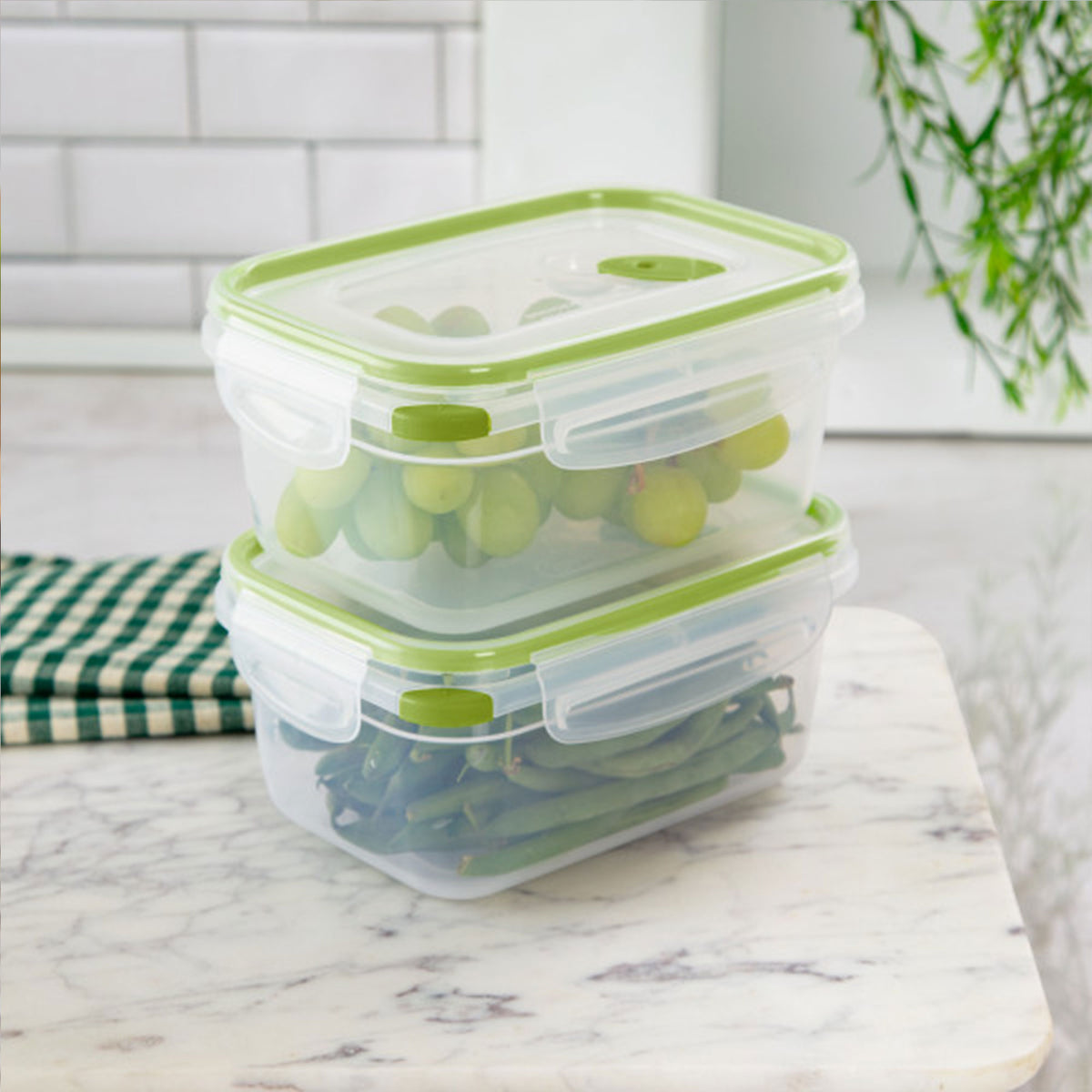 Sterilite 4.5 Cup Rectangle UltraSeal Food Storage Container, Green (18 Pack)