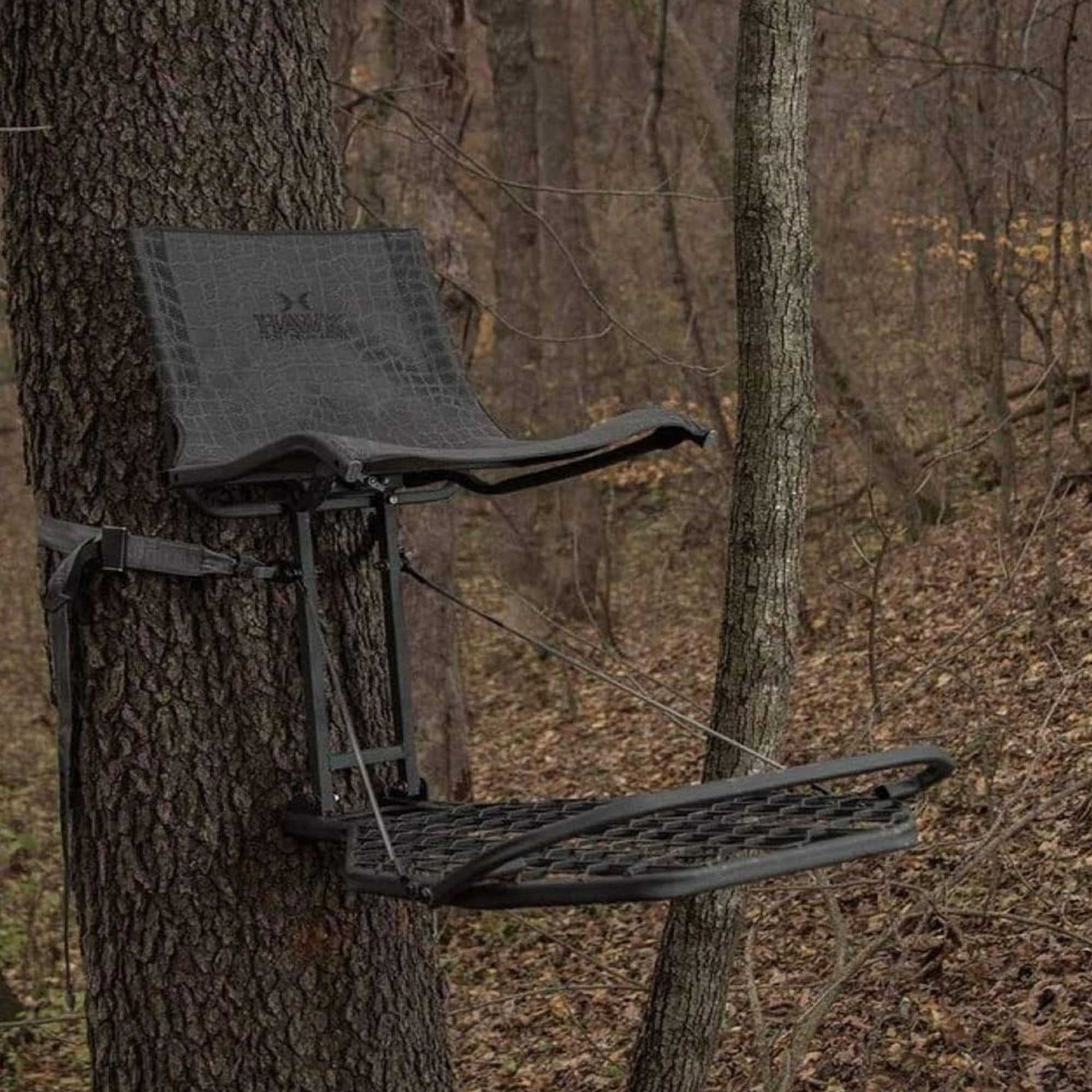 Hawk Kickback LVL Steel Hang-On Tree Stand w/ Leg Extension Footrest (Used) - VMInnovations