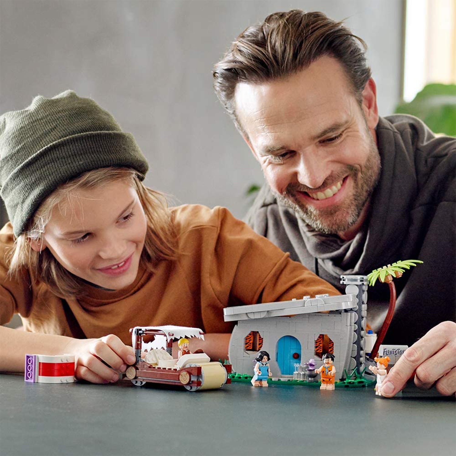 LEGO Ideas 21316 The Flintstones Building Kit with 4 Minifigures (748 Pieces)