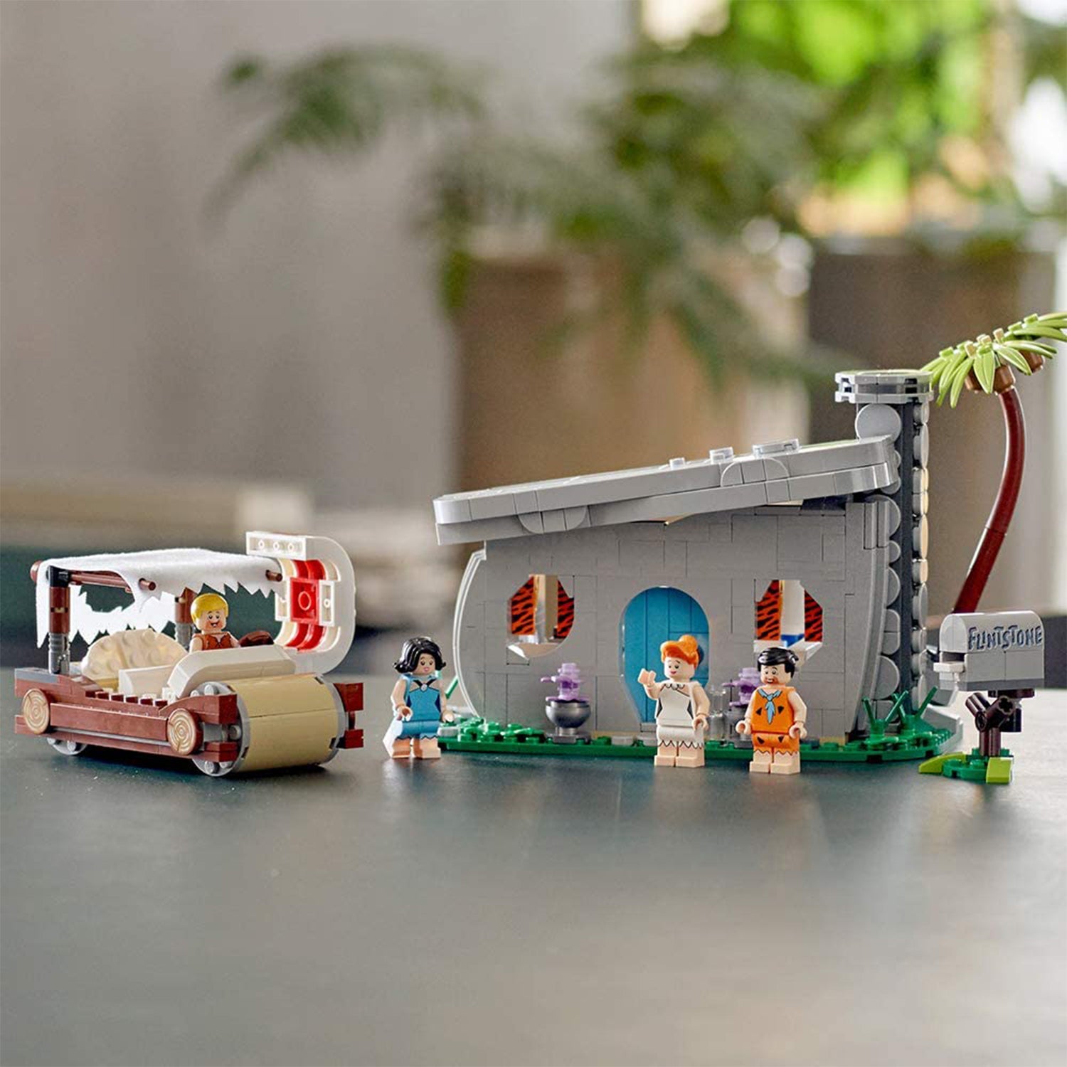 LEGO Ideas 21316 The Flintstones Building Kit with 4 Minifigures (748 Pieces)