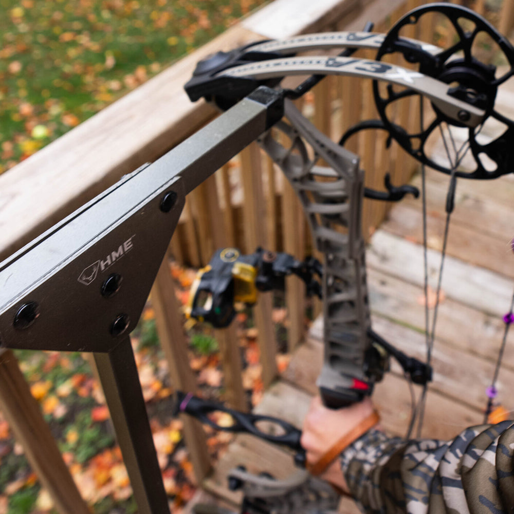 HME Hard Surface Practice Indoor Outdoor Steel Archery Bow Storage Hanger Rack