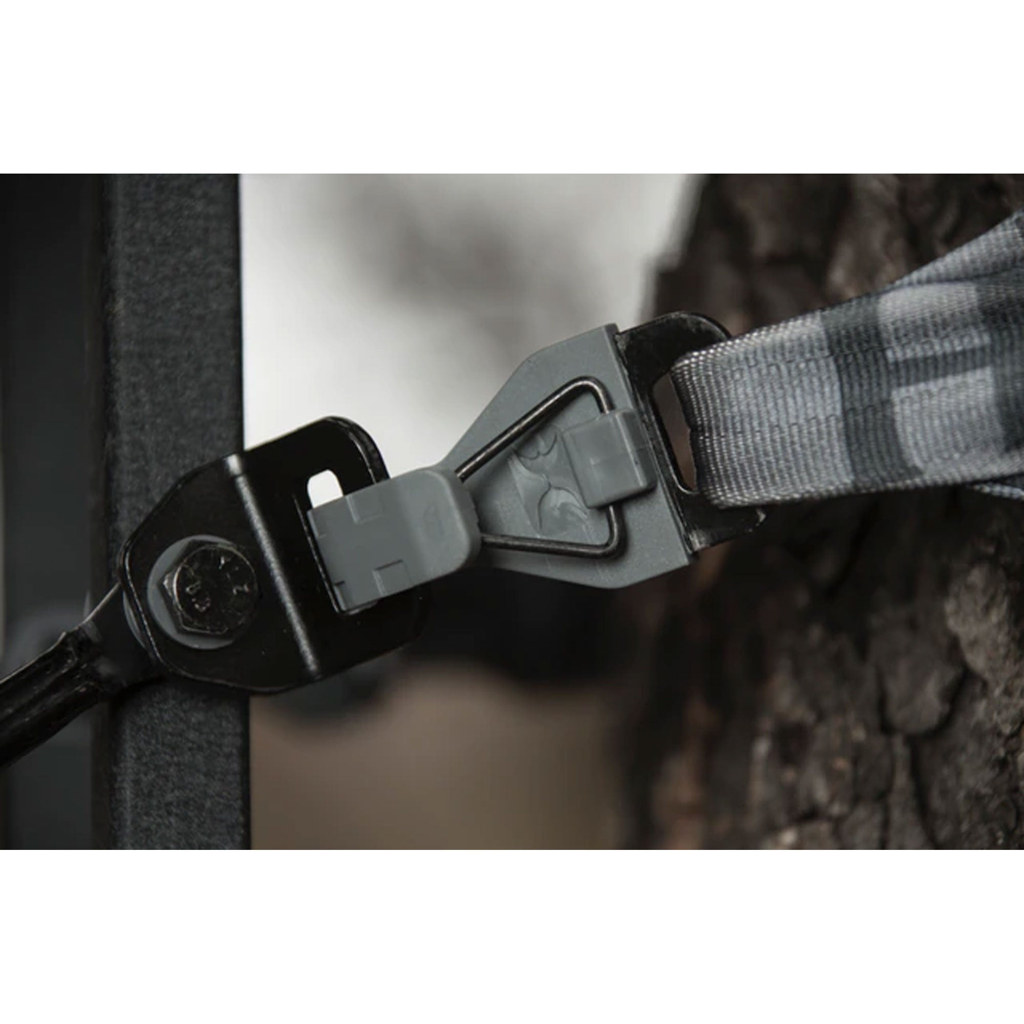 Hawk HWK-3001 Any Angle Weatherproof Memory Foam Hunting Hangout Tree Seat - VMInnovations