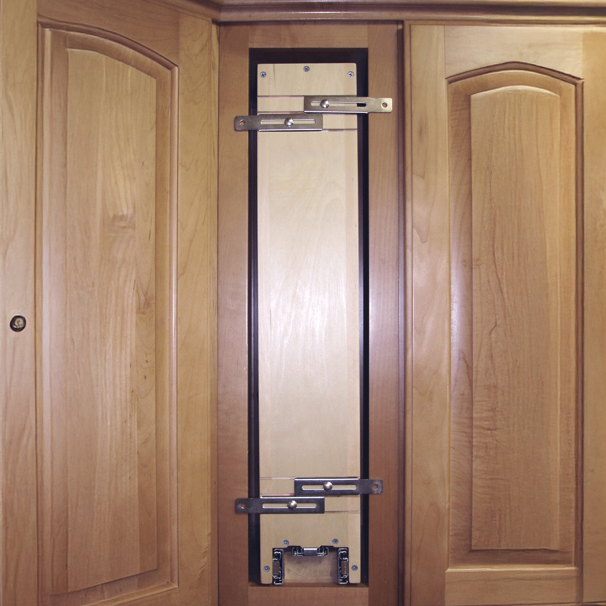 Rev-A-Shelf 5" Pullout Kitchen Cabinet Organizer w/ Soft-close, 448-BBSCWC-5C - VMInnovations