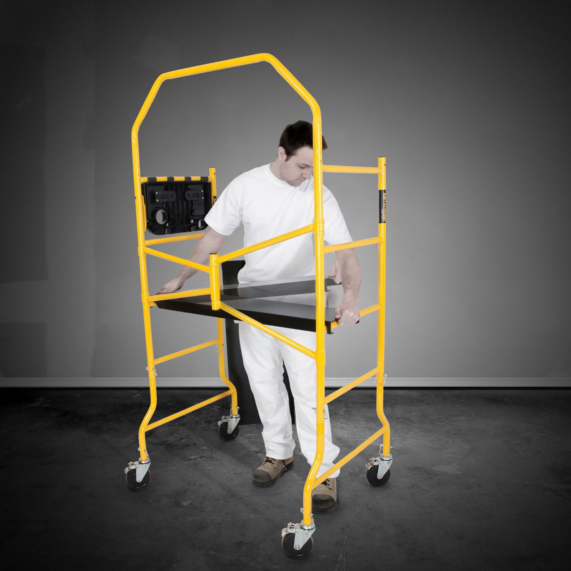 MetalTech Jobsite Series Mobile Scaffolding with Locking Wheels (Open Box) - VMInnovations