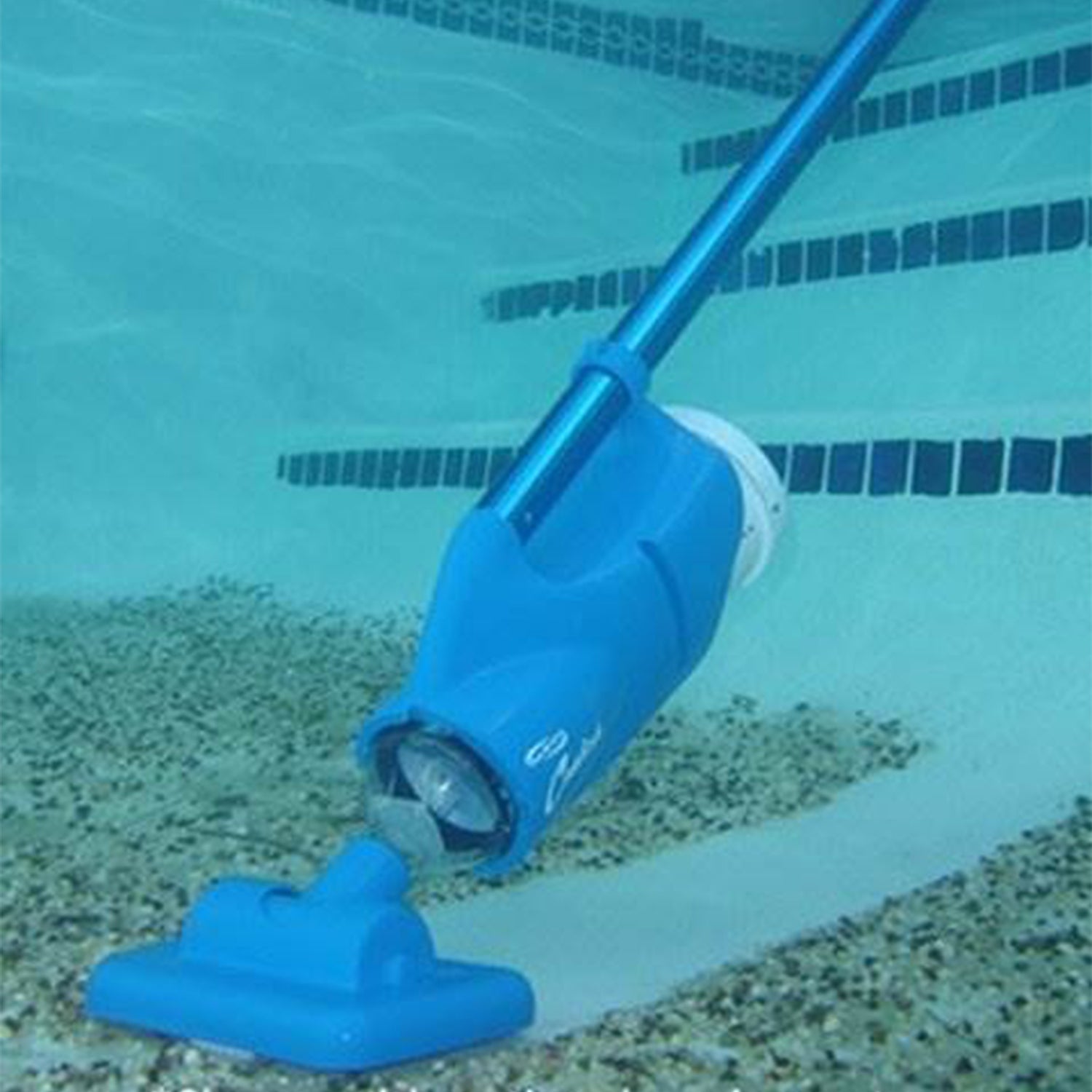 WATER TECH Pool Blaster Catfish Pool/Spa Cleaner Vacuum w/ 7-21' Telescopic Pole