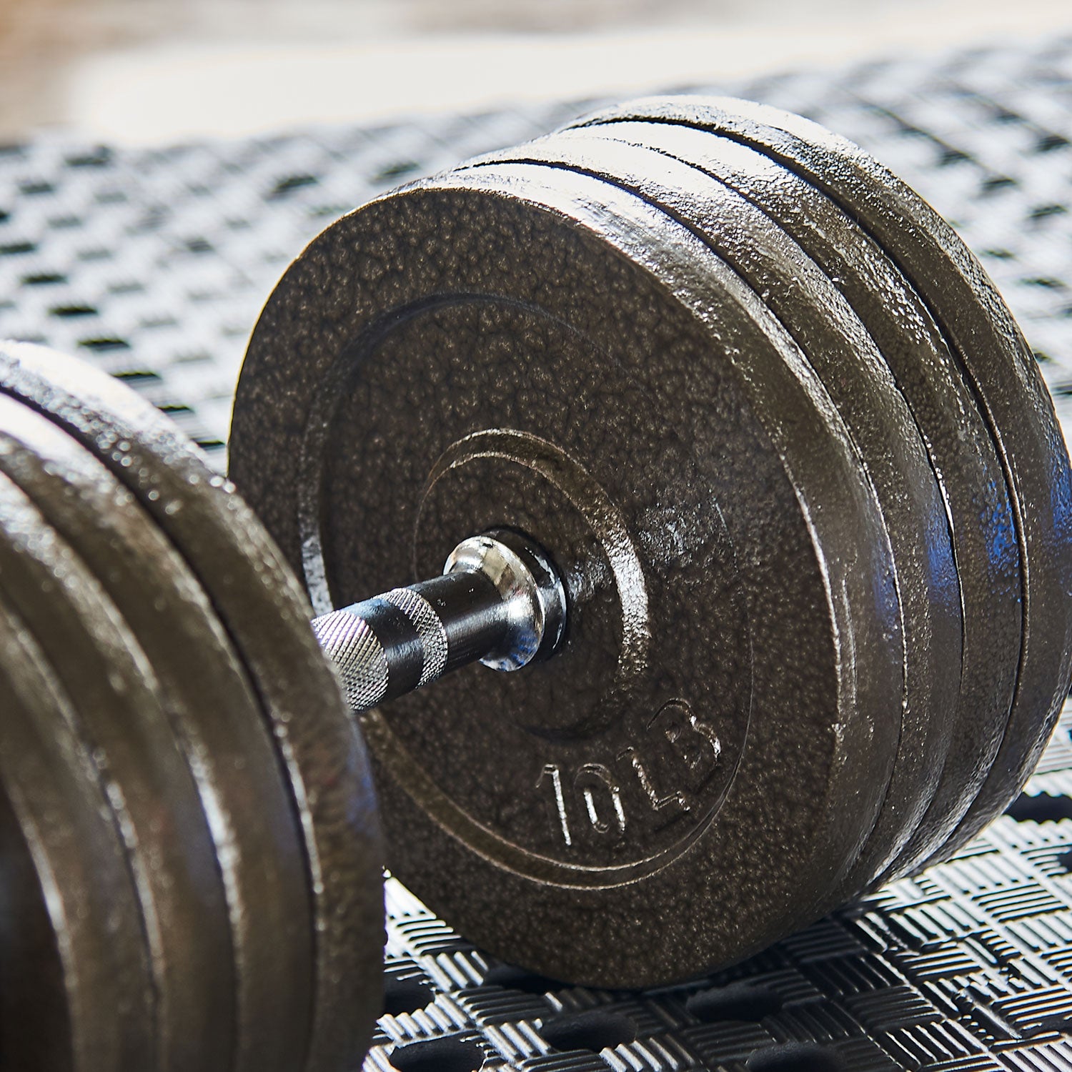 Everyday Essentials 200 Pound Adjustable Weight Dumbbell Set and Exercise Mat - VMInnovations