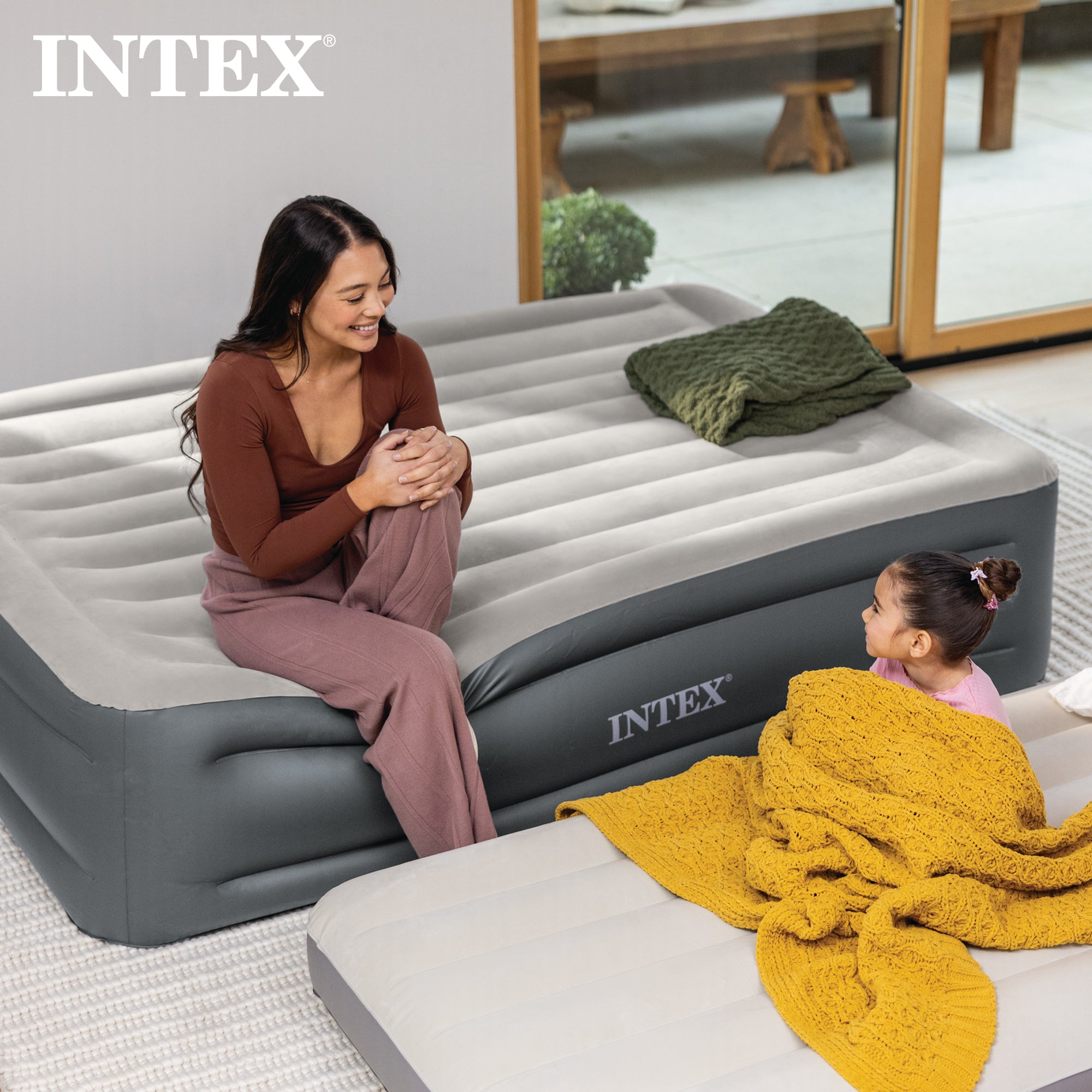 Intex Dura Beam Rest Blow Up Queen Mattress Air Bed with Built In Pump(Open Box) - VMInnovations