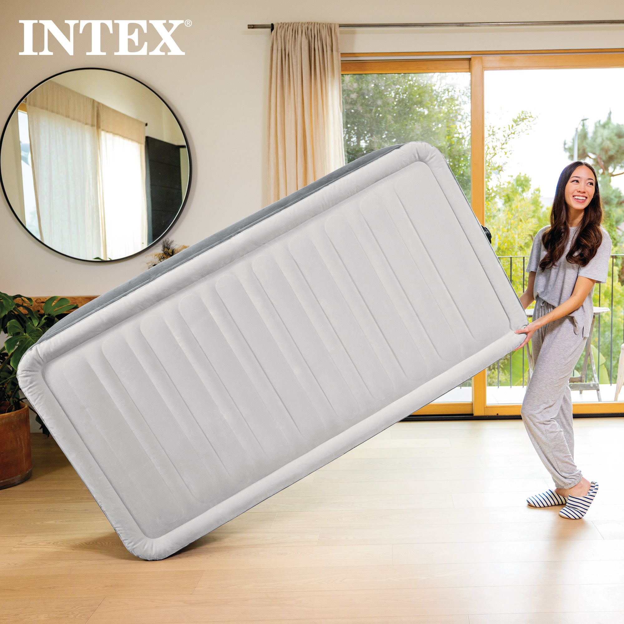 Intex Comfort Deluxe Dura-Beam Plush Air Mattress Bed with Built-In Pump, Full