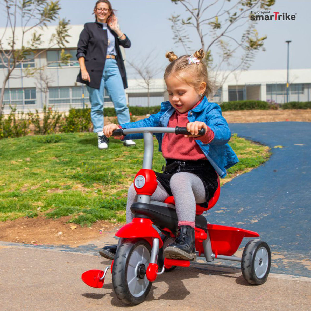smarTrike Zoom 4 in 1 Baby Toddler Trike Tricycle Toy for 15 to 36 Months, Red (Refurbished)