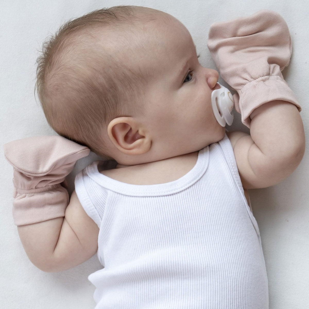 Goumikids 3-6M Baby Sleeper Gown Pajamas and No Scratch Infant Mittens (2 Pairs) - VMInnovations