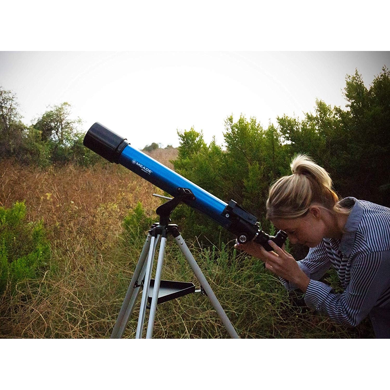 Meade Instruments 209003 Infinity 70MM Astronomical Refracting Telescope, Blue