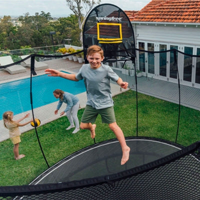 Springfree Trampoline Kids Outdoor Large Oval 8 x 13' Trampoline with Enclosure