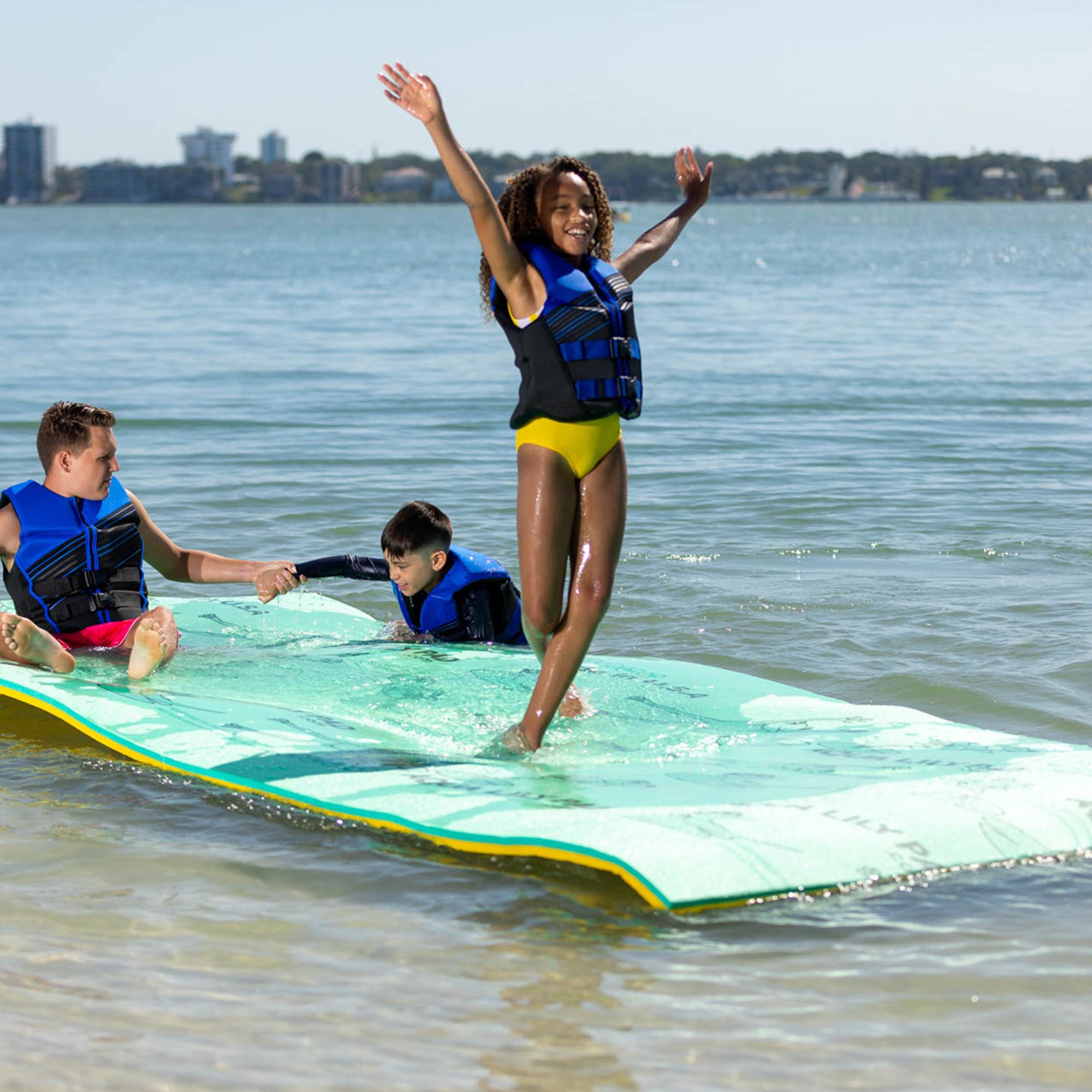 Aqua Lily Pad 15 Foot Original Water Floating Foam Island, Yellow (Open Box) - VMInnovations