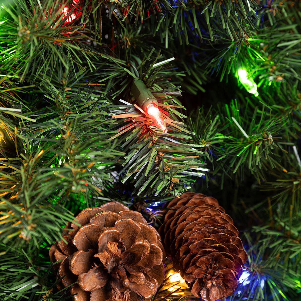 Evergreen Classics 48-Inch Artificial Christmas Wreath Prelit w/ 200 LED Lights