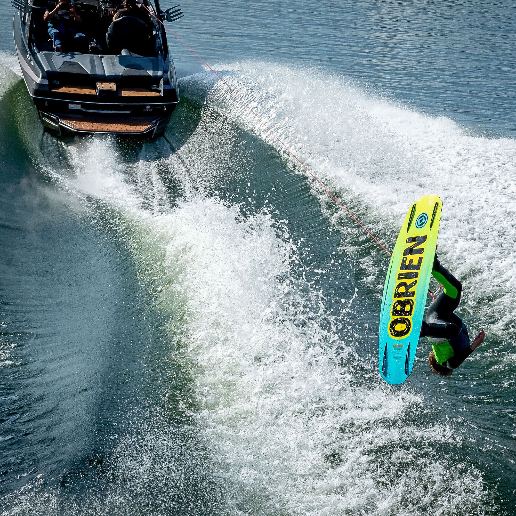 O'Brien Hooky 123 Youth Wakeboard Package with Access 2 to 5 Boots Bindings