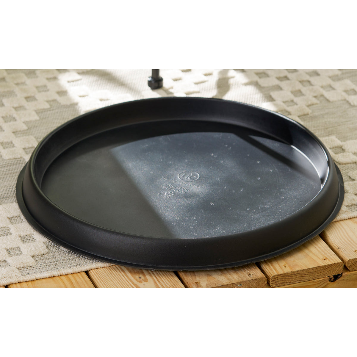 HC Companies Terrazzo Indoor or Outdoor 23.4 In Saucer for 30 In Planters, Black