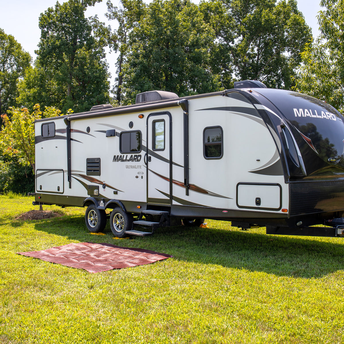 Camco 42882 Reversible 6 Foot by 9 Foot Outdoor RV Awning Leisure Mat, Burgundy