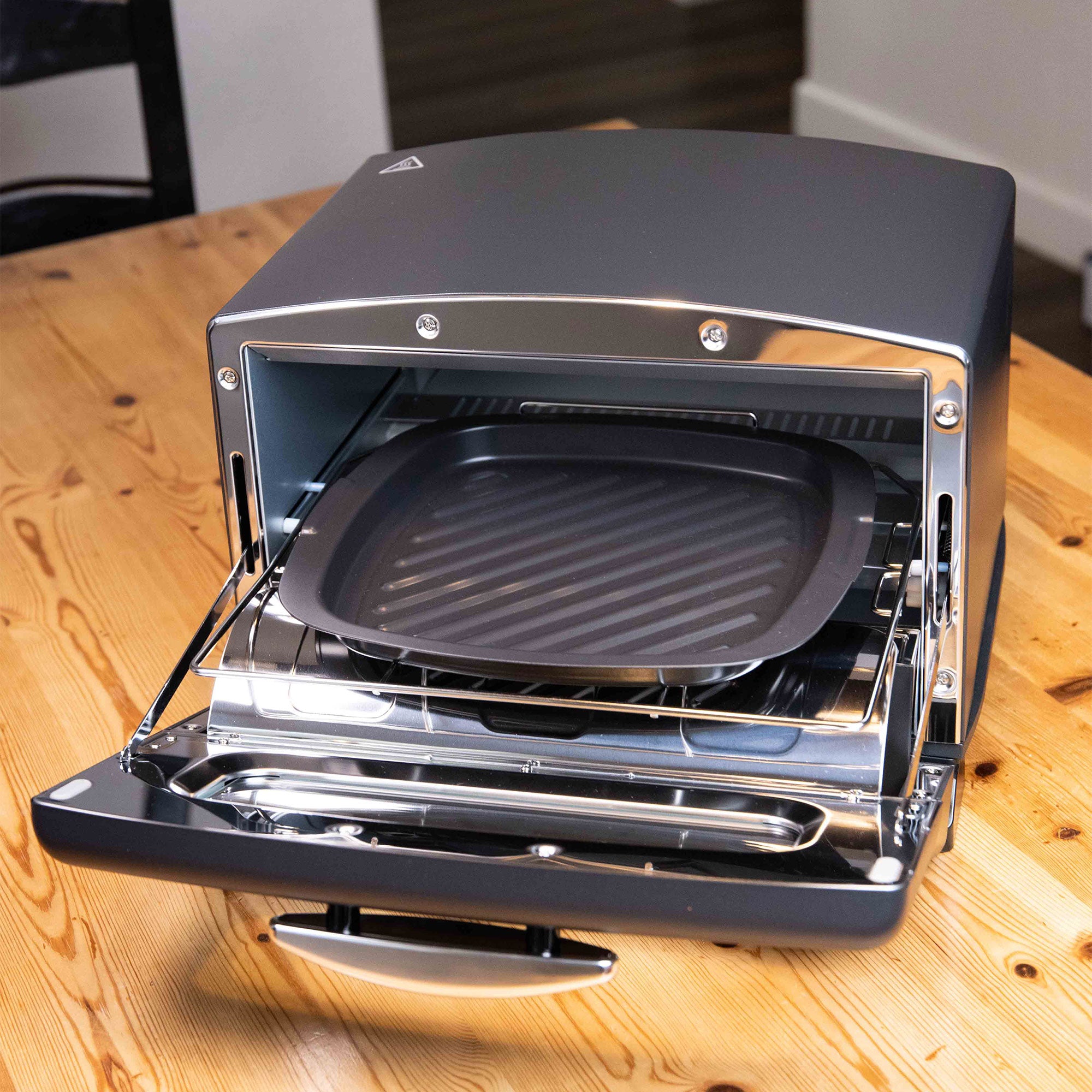 Sengoku SET-G16A(K) HeatMate Graphite Technology Toaster Oven, 120 Volt, Black - VMInnovations